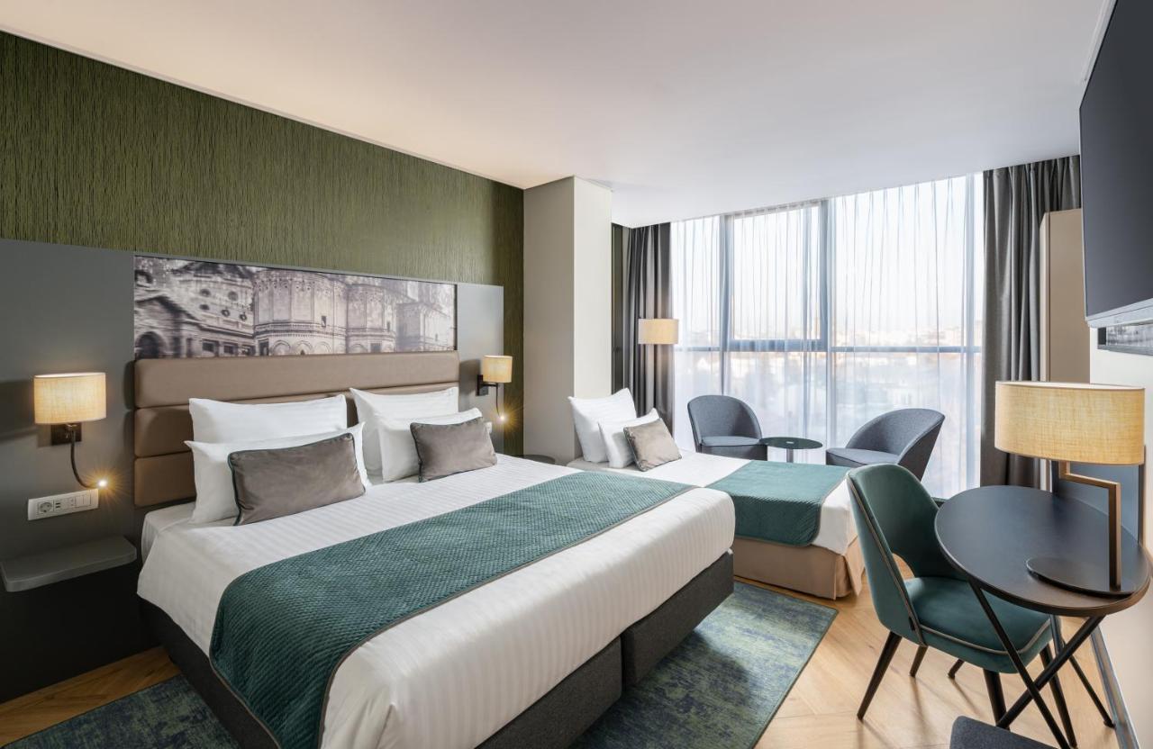 Deluxe Triple Room,1382449271:JPEG