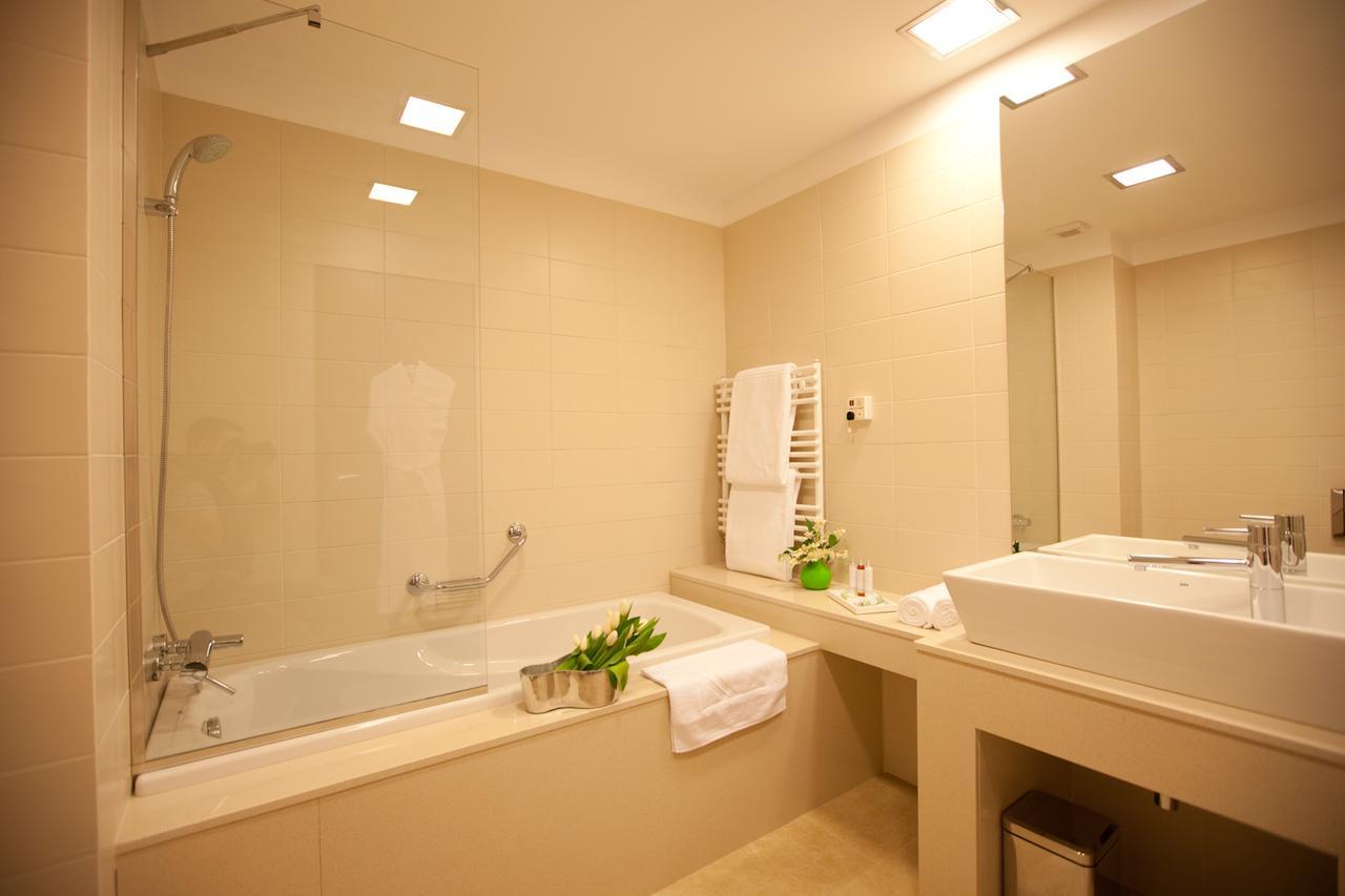 Executive Double Room,1212745234:JPEG