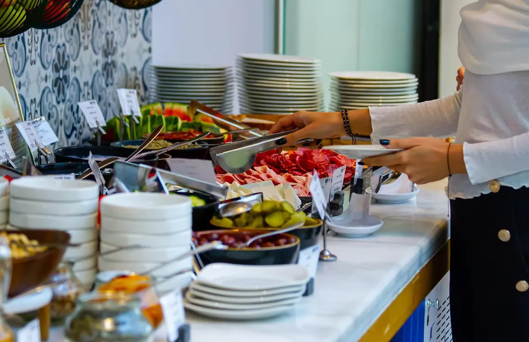Park Inn By Radisson Bucharest Hotel & Residence-1